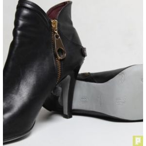 http://www.pluriel.fr/731-1303-thickbox/patins-de-protection-gris-pour-proteger-les-semelles-de-vos-chaussures-preferees.jpg