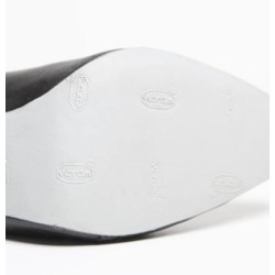 Patins de protection blancs pour protéger les semelles de vos chaussures préférées