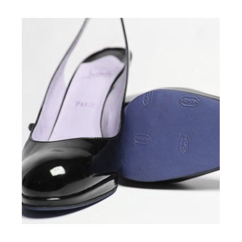 Patins de protection bleus pour protéger les semelles de vos chaussures préférées Patins de protection bleus pour protéger les semelles de vos chaussures préférées