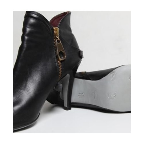 Patins de protection gris pour protéger les semelles de vos chaussures préférées