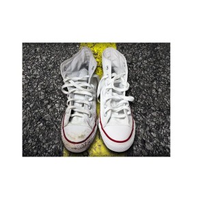 Shampooing sneakers baskets